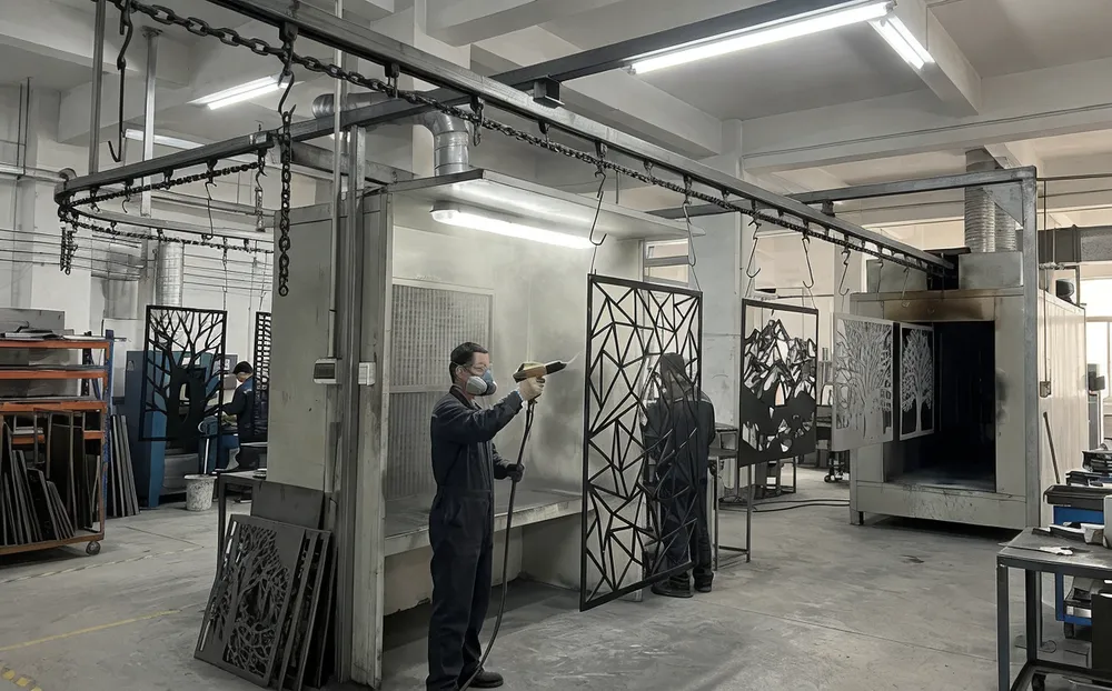 Powder coating production line for metal wall arts